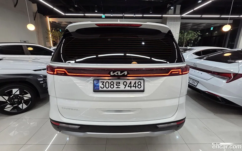 Kia Carnival 9 2022 — thumbnail 2