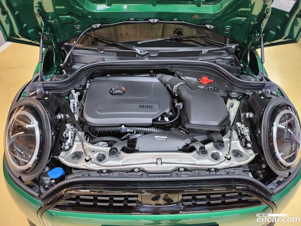 MINI Cooper C 2025 — thumbnail 2