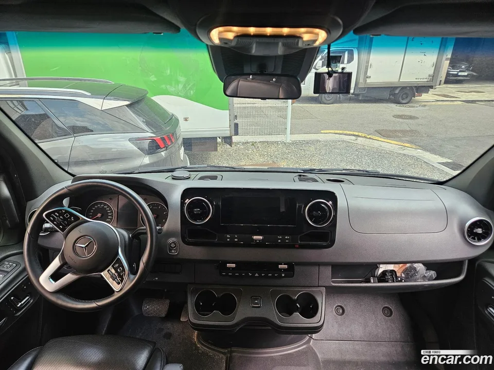 Mercedes-Benz Sprinter 3.0 2023 — thumbnail 3