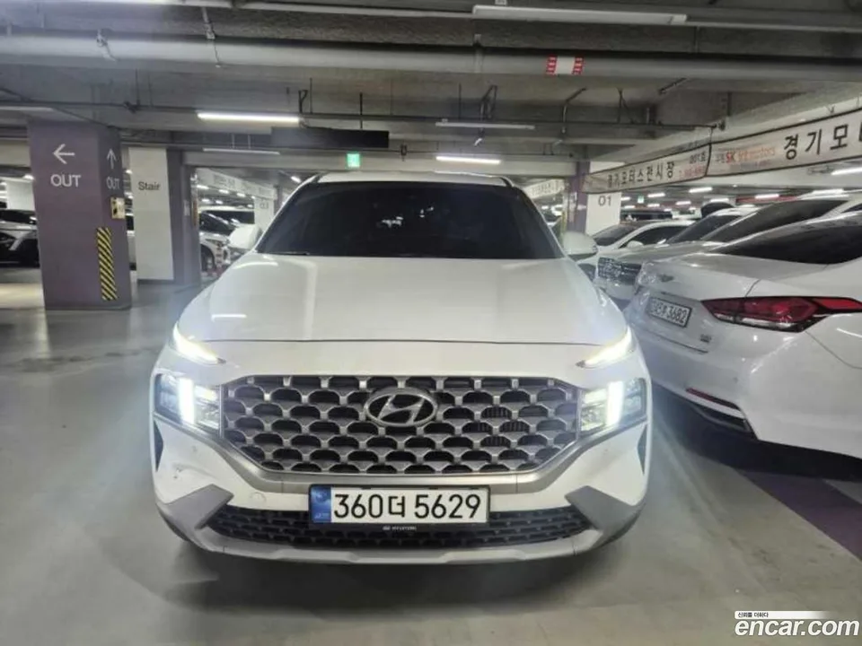 Hyundai SantaFe HEV 1.6 2WD 2022 — photo 1, buy with delivery to Moscow