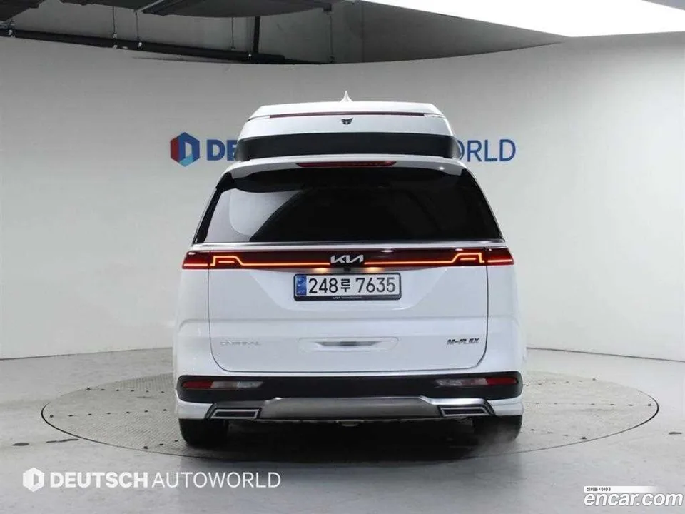 Kia Carnival 9 () 2023 — thumbnail 4