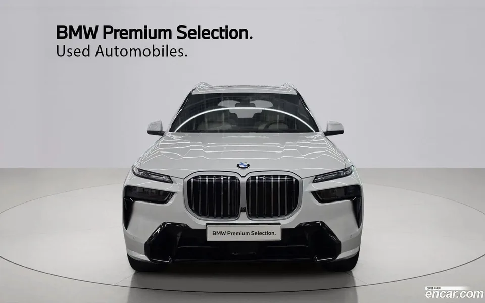 BMW X7 xDrive 40i M 6 2025 — thumbnail 3