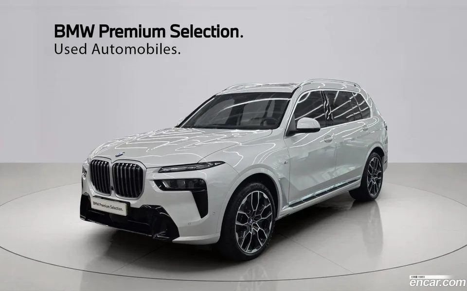 BMW X7 xDrive 40i M 6 2025 — photo 1, buy with delivery to Moscow