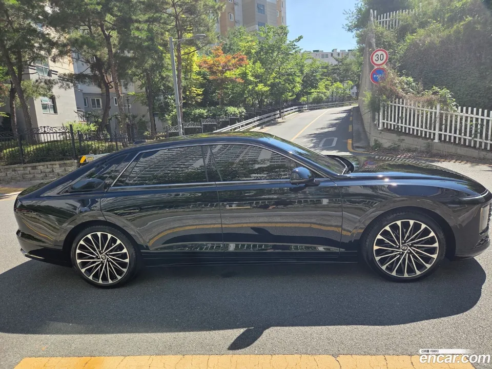 Hyundai Grandeur 2.5 2WD 2024 — thumbnail 3