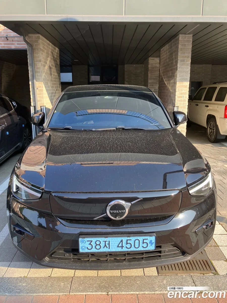Volvo C40 Recharge 2024 — thumbnail 4