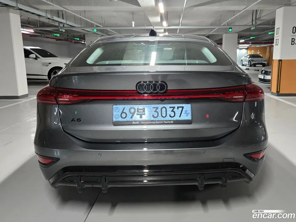 Audi A6 e- S Line 2025 — thumbnail 4