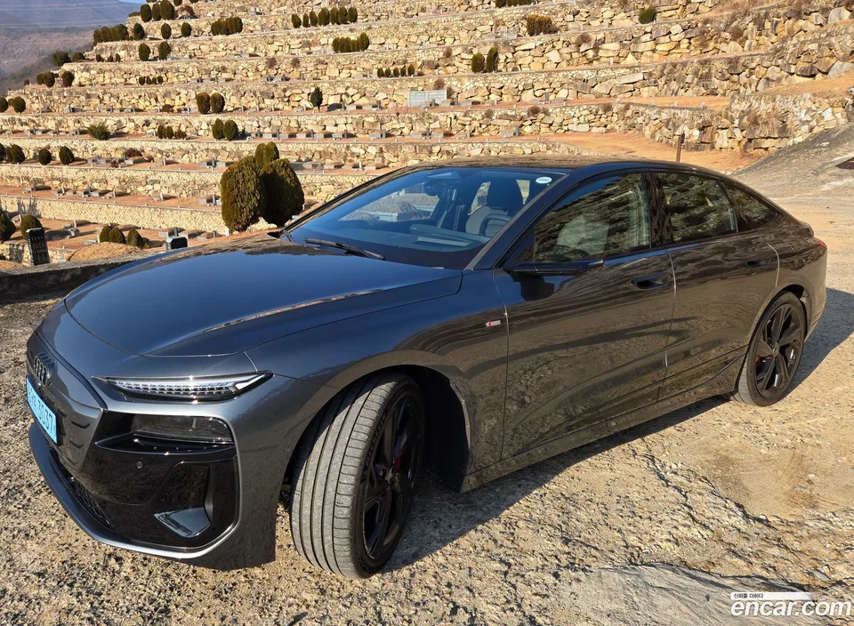 Audi A6 e- S Line 2025 — photo 1, buy with delivery to Moscow