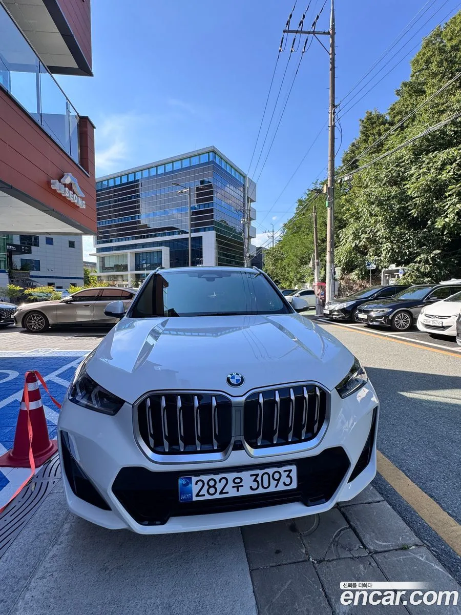 BMW X1 sDrive 18d M 2025 — thumbnail 3