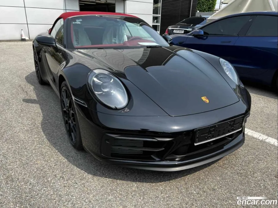 Porsche 911 (992) GTS 2022 — photo 1, buy with delivery to Moscow