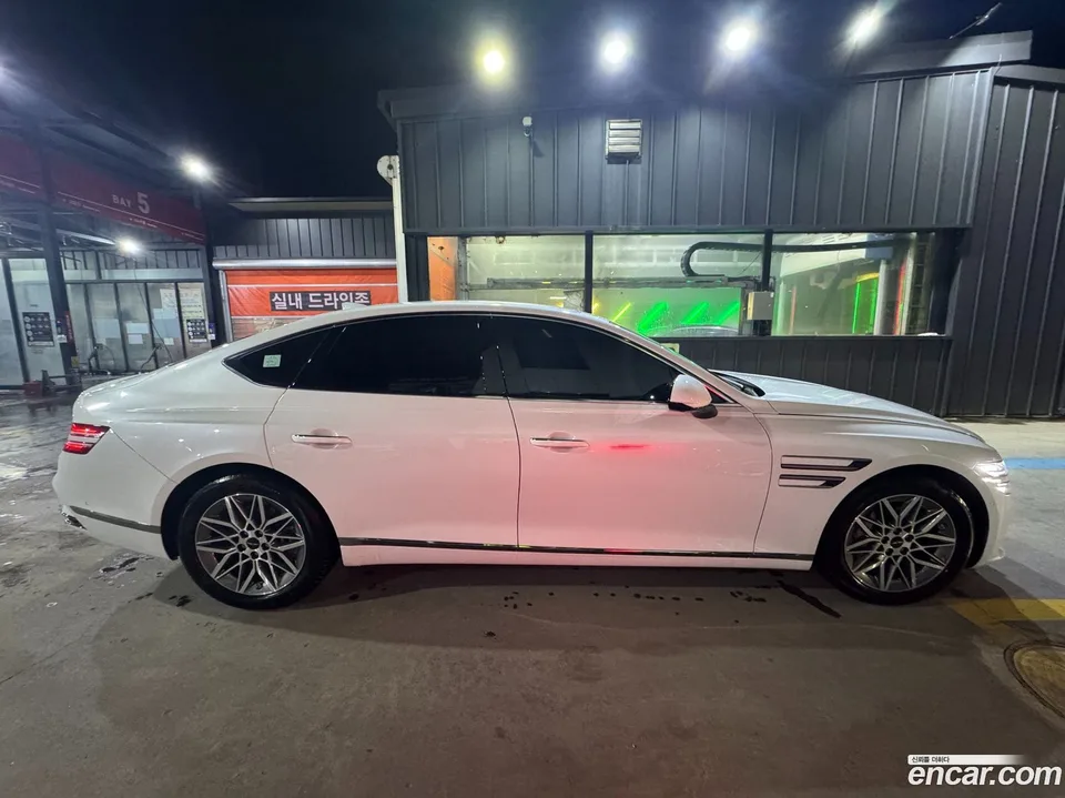 Genesis G80 2.5 AWD 2025 — thumbnail 3