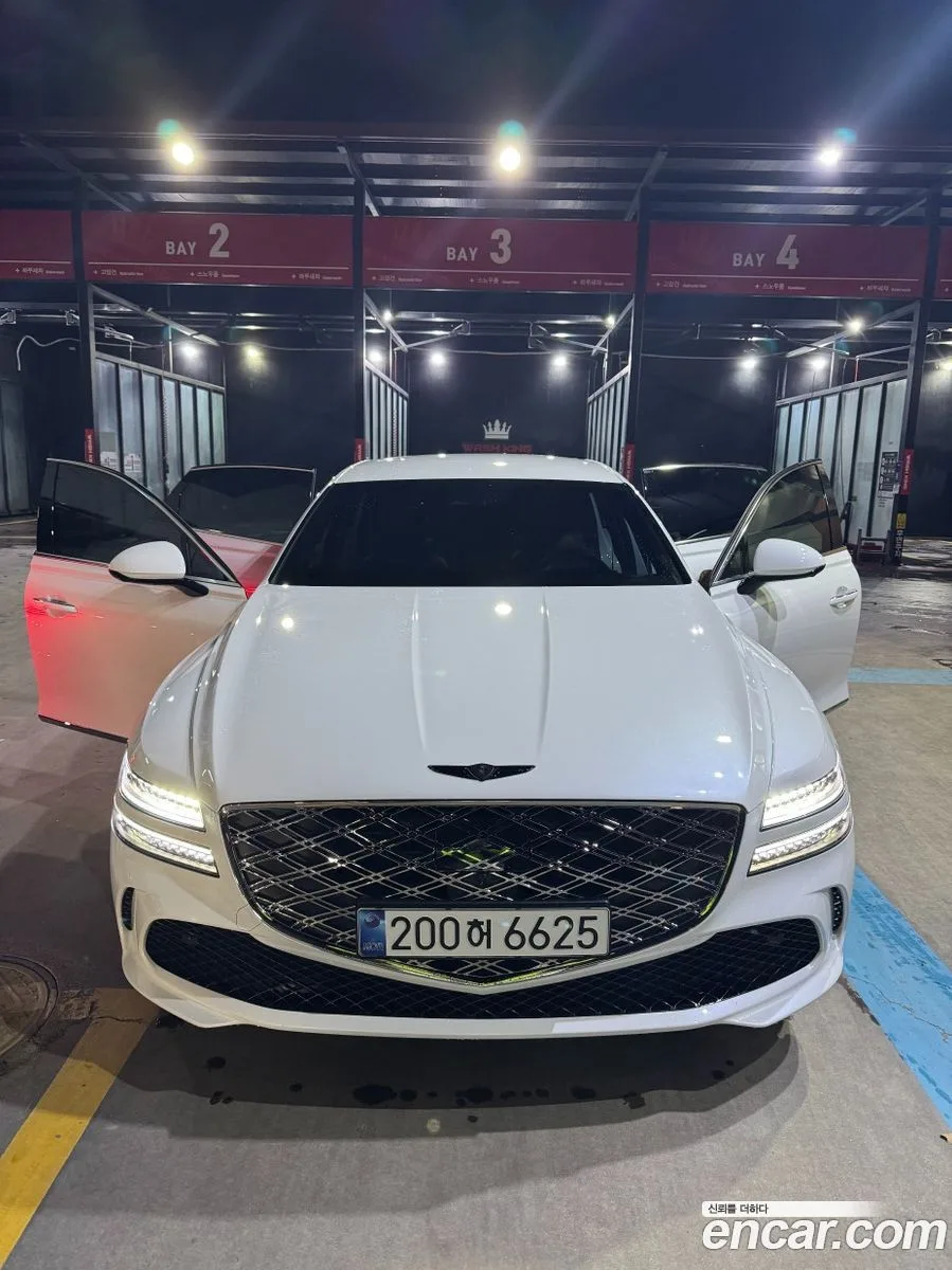 Genesis G80 2.5 AWD 2025 — photo 1, buy with delivery to Moscow