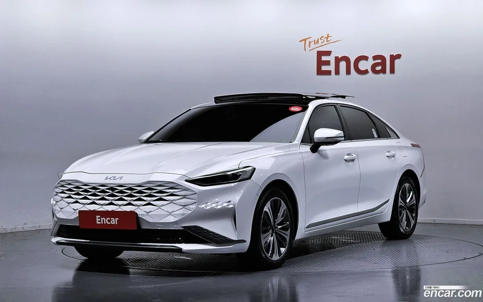 Kia K8 Hybrid 2024 — photo 1, buy with delivery to Moscow