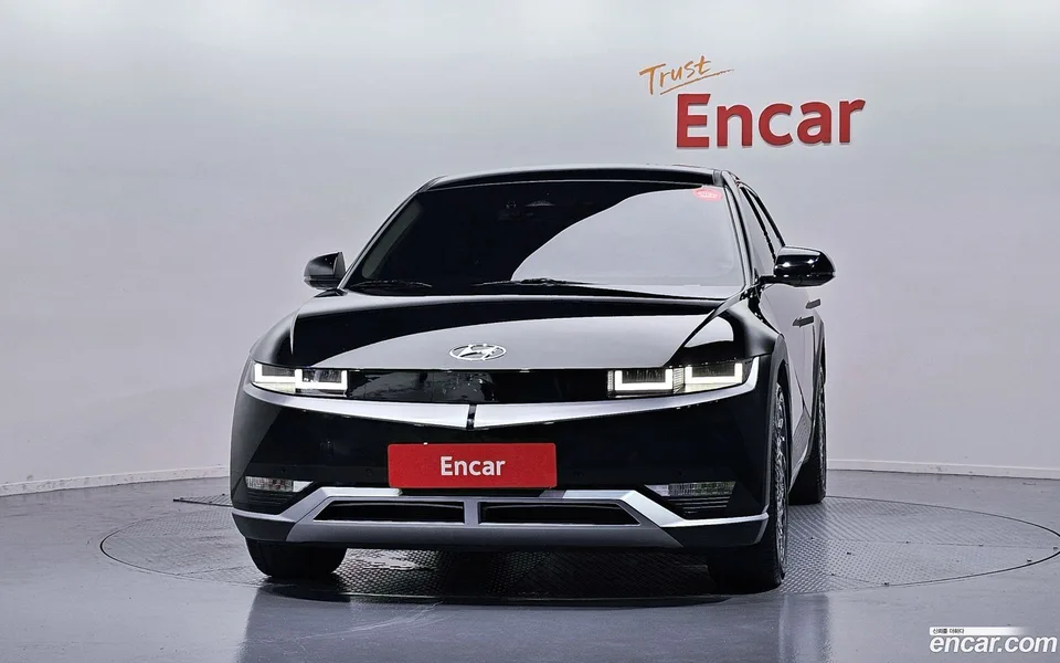 Hyundai Ioniq 5 2023 — thumbnail 3