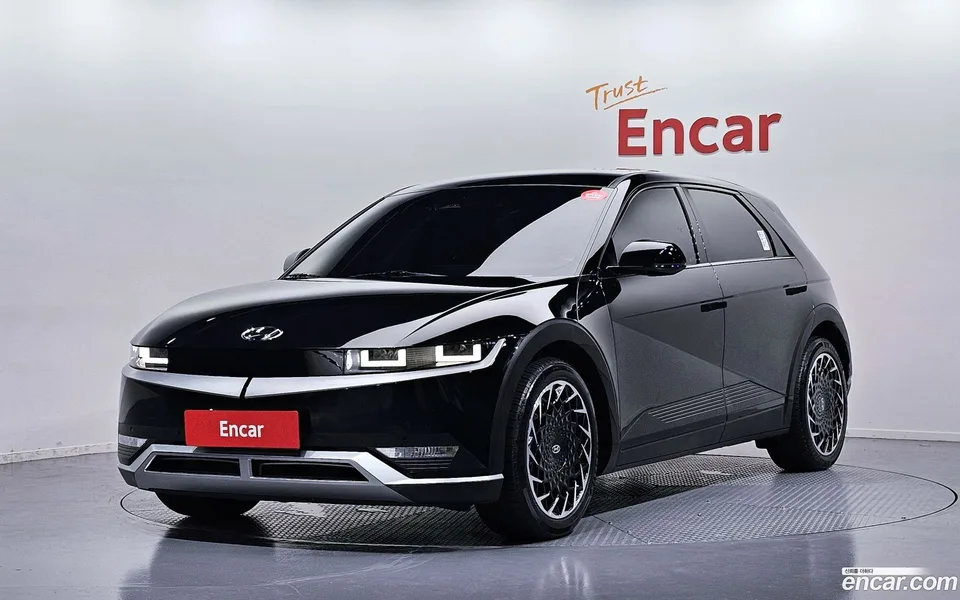 Hyundai Ioniq 5 2023 — photo 1, buy with delivery to Moscow