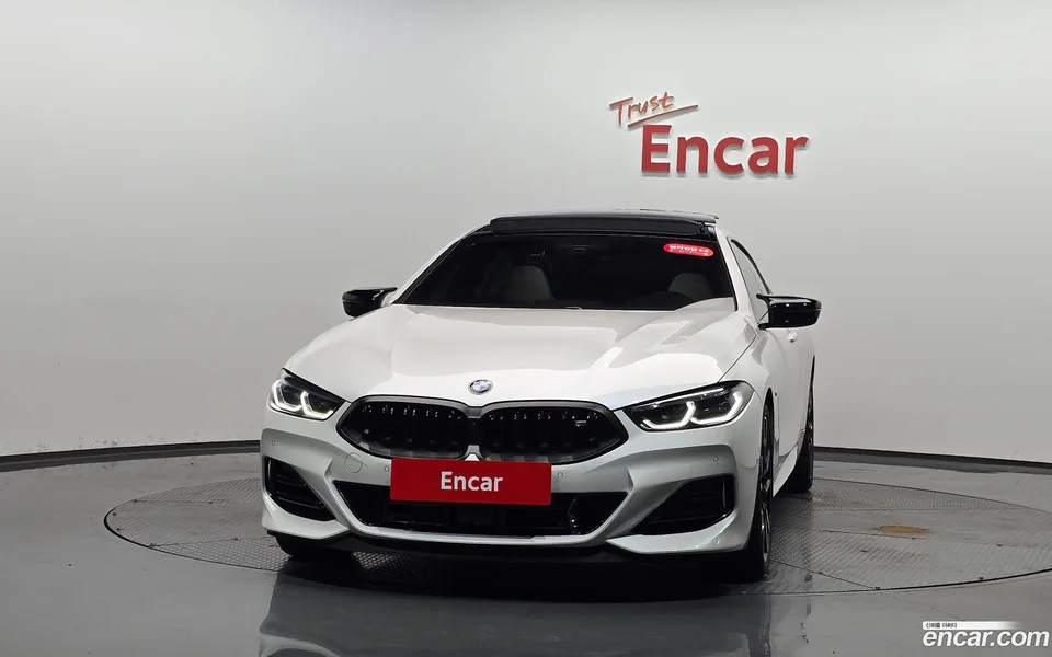 BMW 8 Series M850i xDrive 2025 — thumbnail 3