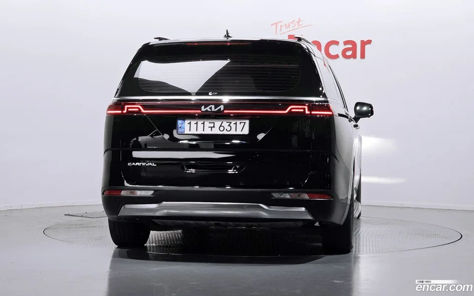 Kia Carnival 7 2022 — thumbnail 4