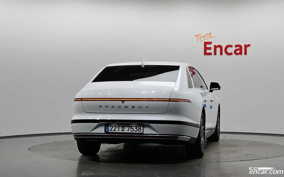Hyundai Grandeur 2.5 2WD 2024 — thumbnail 4
