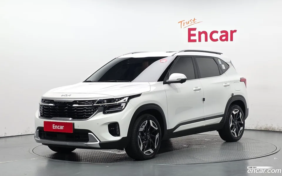 Kia Seltos 1.6 2WD 2025 — фото 1, купить с доставкой в Москву
