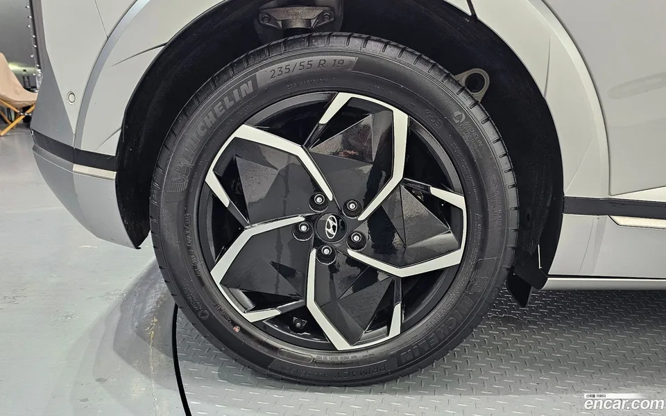 Hyundai Ioniq 5 AWD 2023 — thumbnail 2