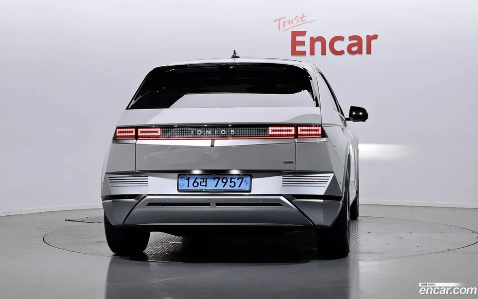 Hyundai Ioniq 5 AWD 2023 — thumbnail 4