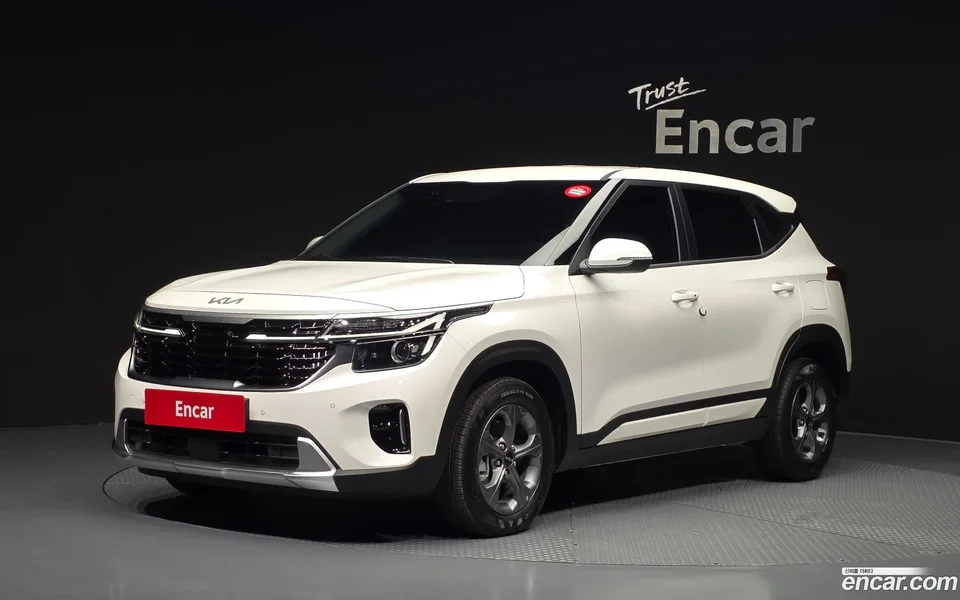 Kia Seltos 1.6 2WD 2024 — photo 1, buy with delivery to Moscow