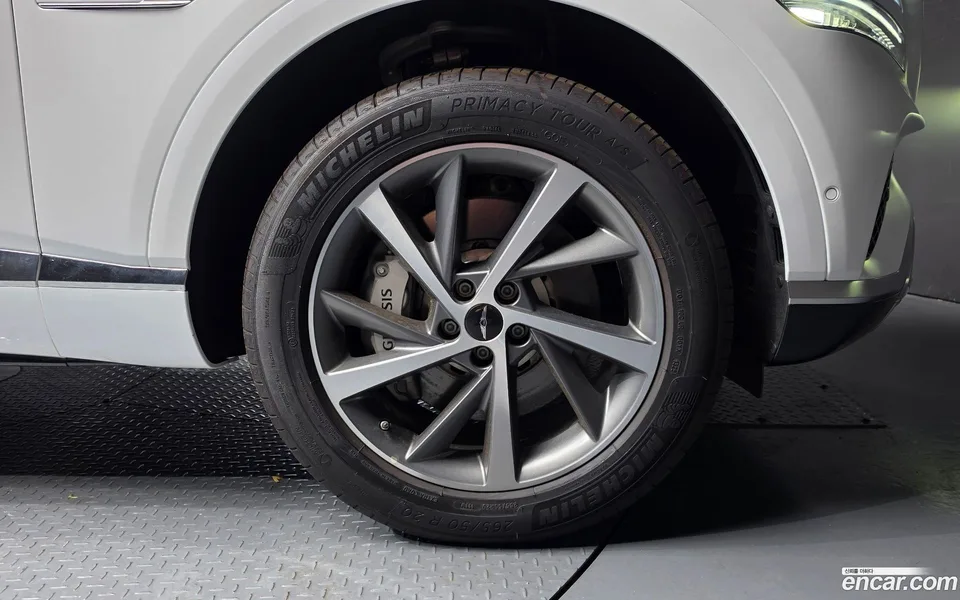 Genesis GV80 2.5T AWD 2025 — thumbnail 2