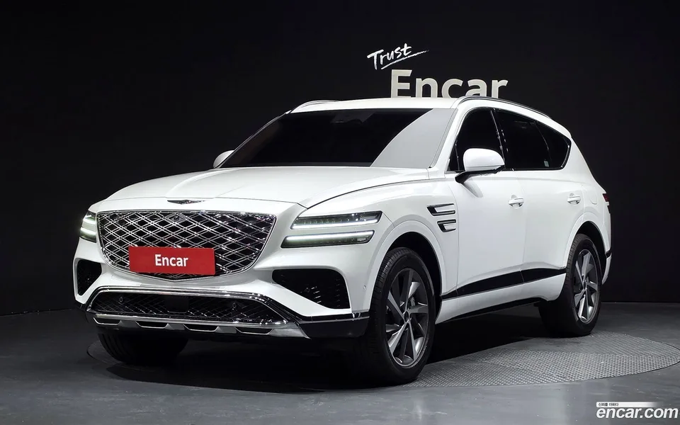 Genesis GV80 2.5T AWD 2025 — photo 1, buy with delivery to Moscow