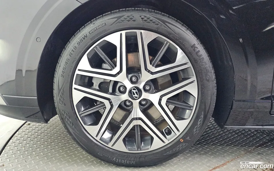 Hyundai Grandeur 3.5 2WD 2023 — thumbnail 5