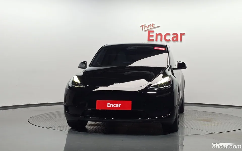 Tesla Model Y RWD 2024 — thumbnail 3
