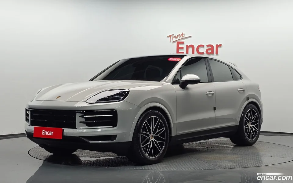 Porsche Cayenne 3.0 2025 — photo 1, buy with delivery to Moscow
