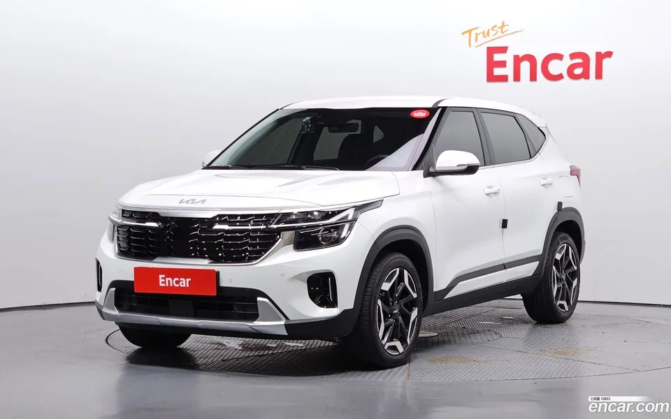Kia Seltos 2.0 2WD 2025 — photo 1, buy with delivery to Moscow
