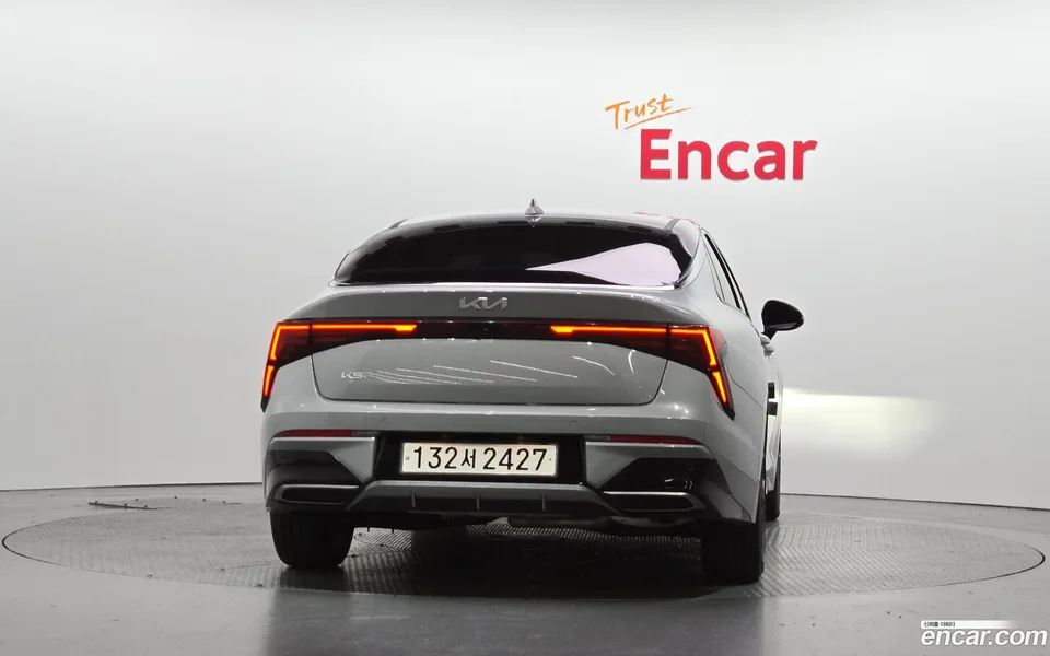 Kia K5 2.0 2023 — thumbnail 4