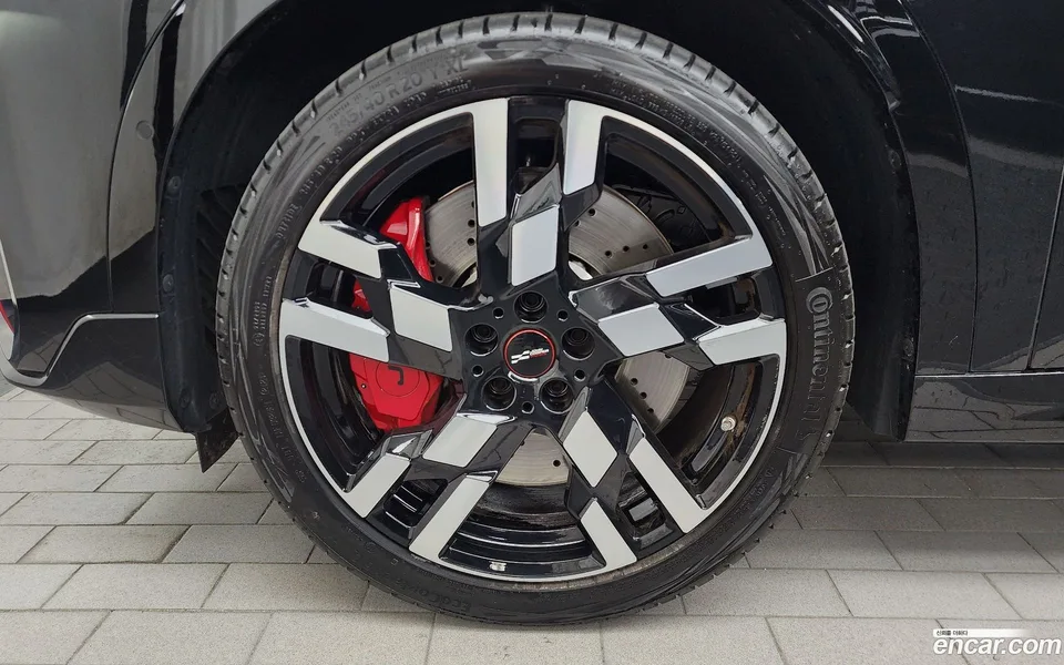 MINI Cooper S Countryman ALL4 JCW 2024 — thumbnail 5