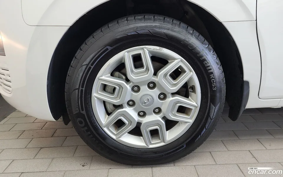 Hyundai Staria 11 2022 — thumbnail 2