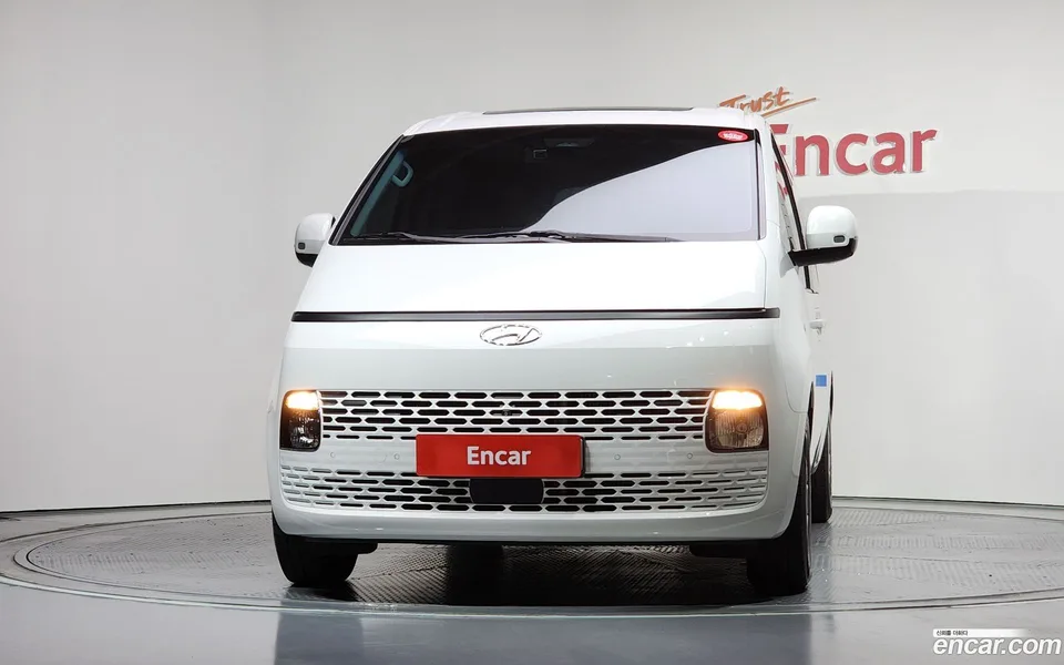 Hyundai Staria 11 2022 — thumbnail 3