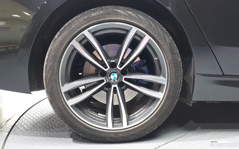 BMW 6 Series GT 620d M 2023 — thumbnail 2