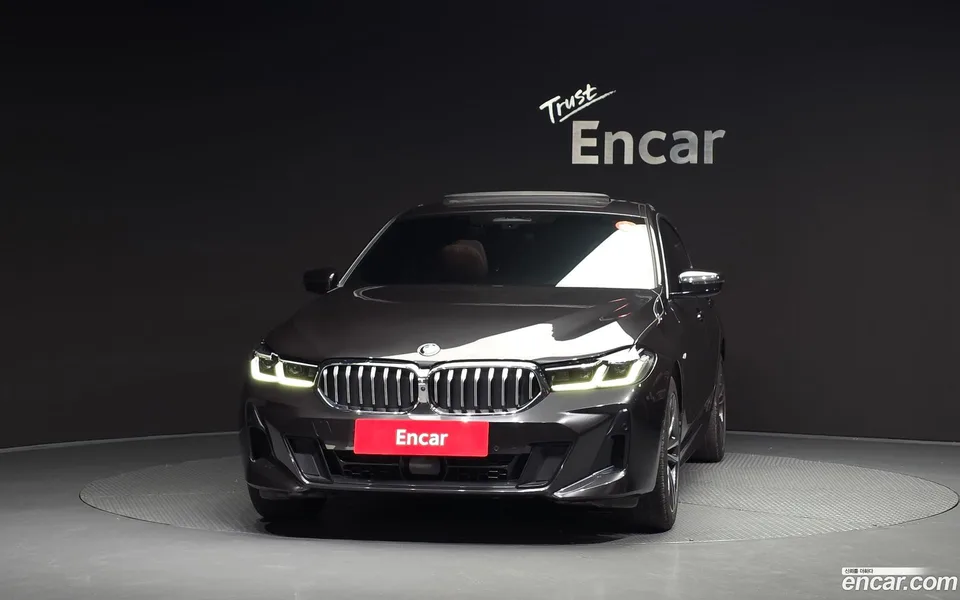 BMW 6 Series GT 620d M 2023 — thumbnail 3