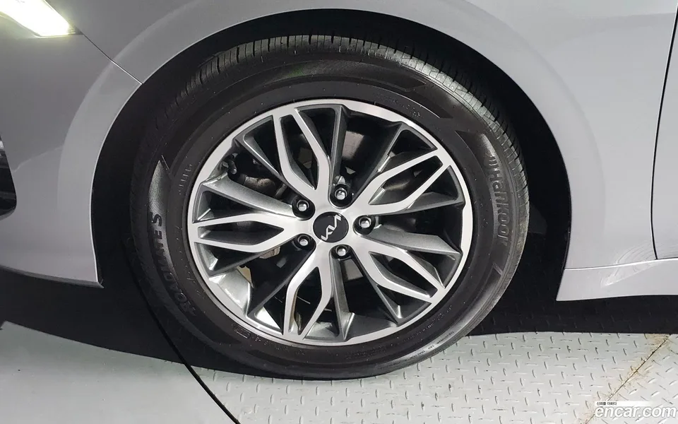 Kia K5 2.0 2022 — thumbnail 2