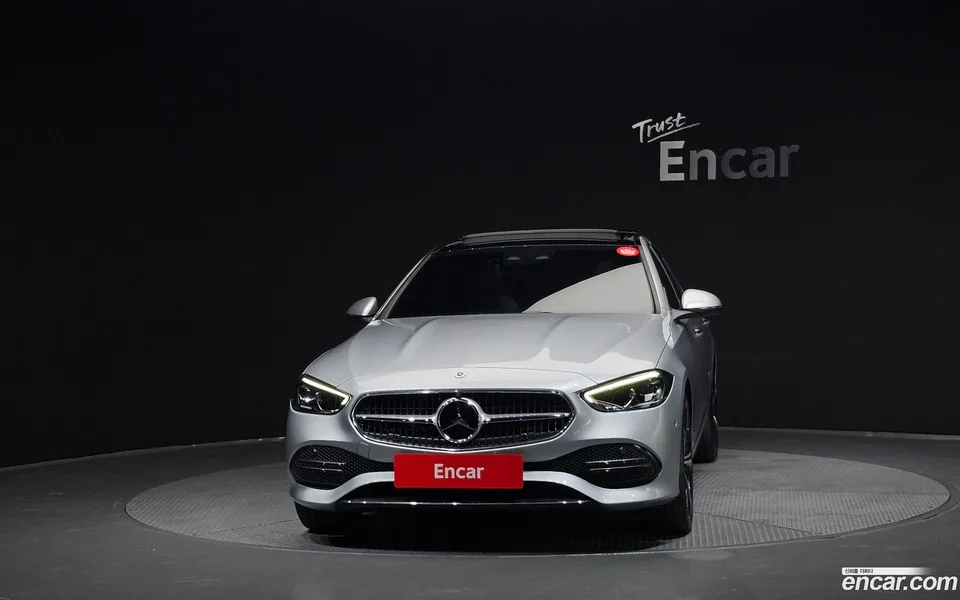 Mercedes-Benz C-Class C300 4MATIC 2023 — thumbnail 3
