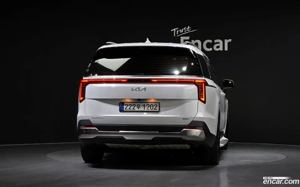 Kia Carnival HEV 7 2024 — миниатюра 4
