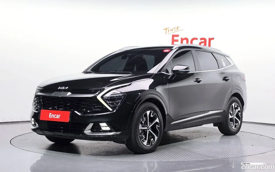 Kia Sportage Hybrid 4WD 2022 — photo 1, buy with delivery to Moscow
