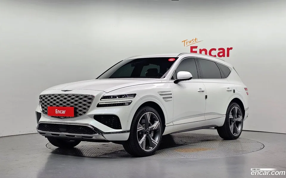 Genesis GV80 2.5T 2WD 2024 — photo 1, buy with delivery to Moscow