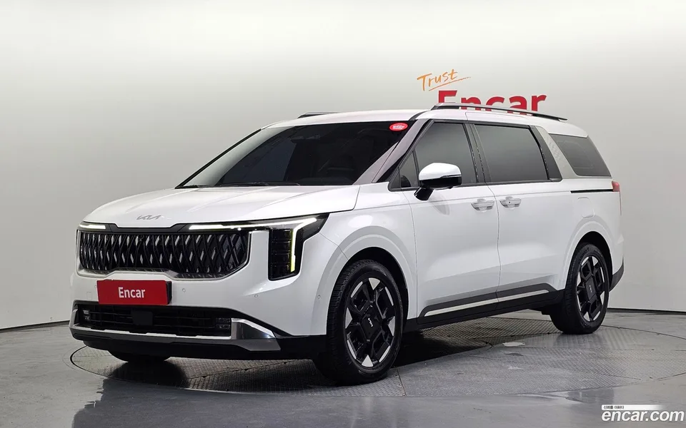 Kia Carnival HEV 9 2024 — photo 1, buy with delivery to Moscow