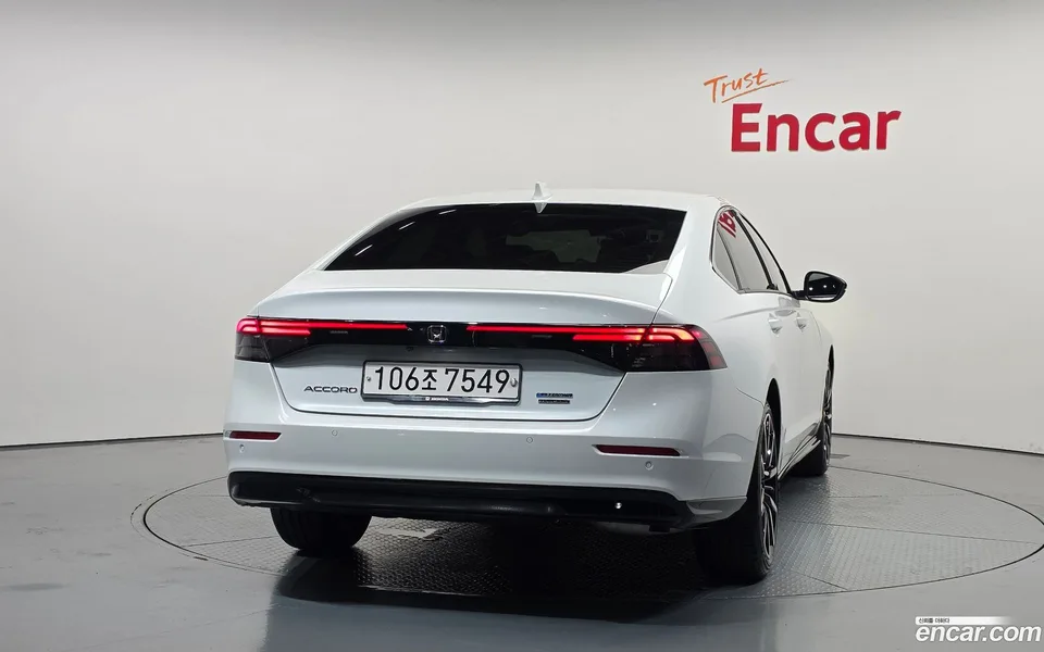 Honda Accord 2.0 2024 — thumbnail 4