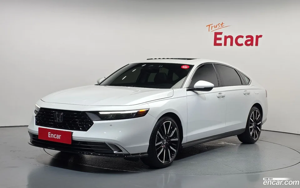 Honda Accord 2.0 2024 — photo 1, buy with delivery to Moscow