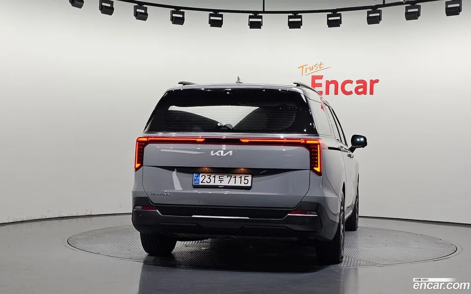 Kia Carnival 9 2024 — thumbnail 4
