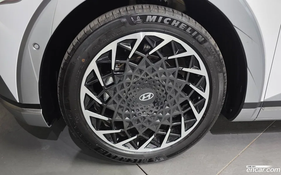 Hyundai Ioniq 5 AWD 2024 — миниатюра 2