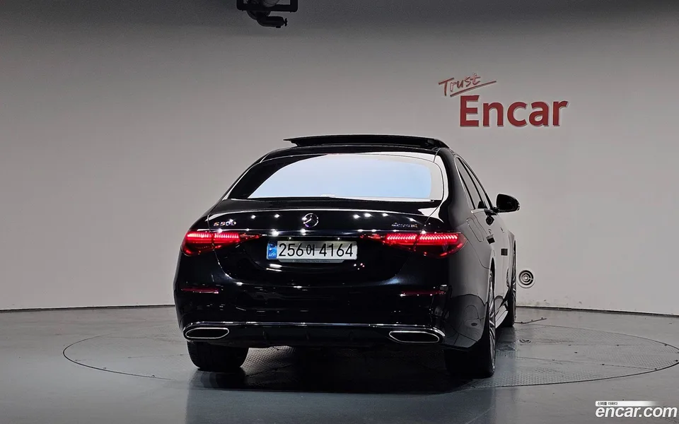 Mercedes-Benz S-Class S500L 4MATIC 2023 — thumbnail 4