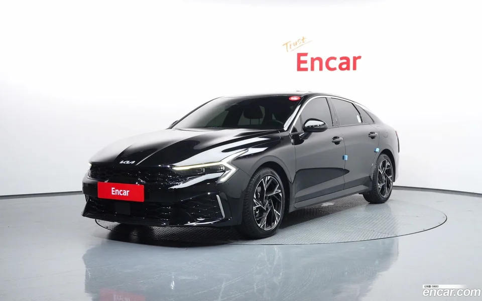 Kia K5 Hybrid 2025 — фото 1, купить с доставкой в Москву