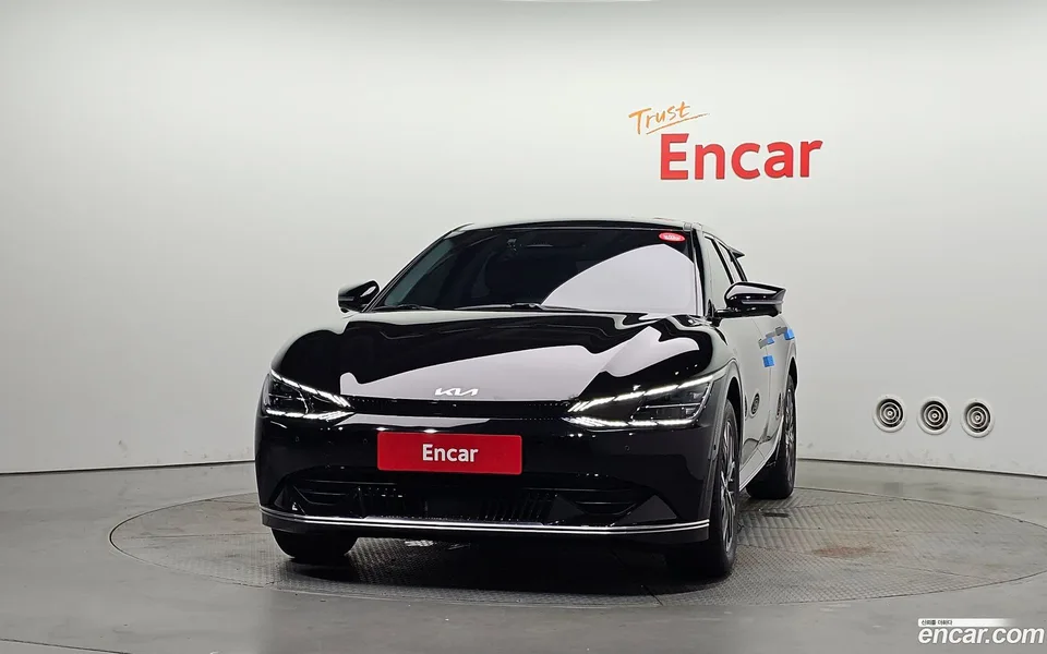 Kia EV6 2023 — thumbnail 3